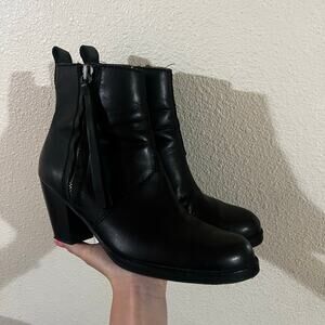 Acne Studios Pistol black leather zipper ankle boots booties 40 / US 10